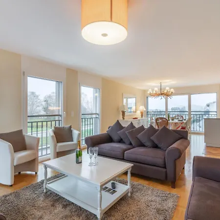 Cook P1-2 By Interhome