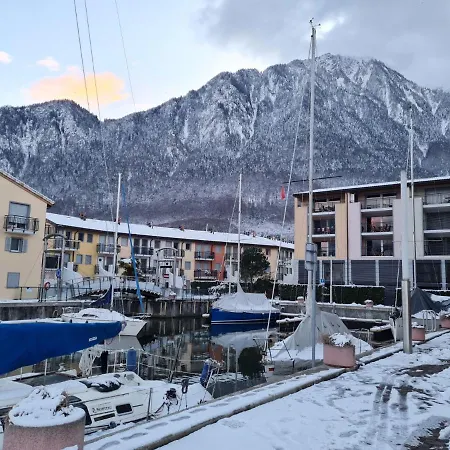 Cook P1-2 By Interhome